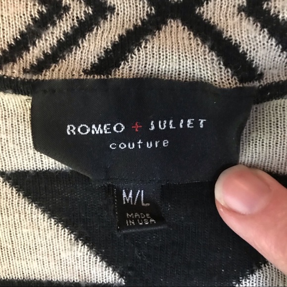 ROMEO + JULIET COUTURE Southwestern Boho Sweater M - Picture 7 of 8